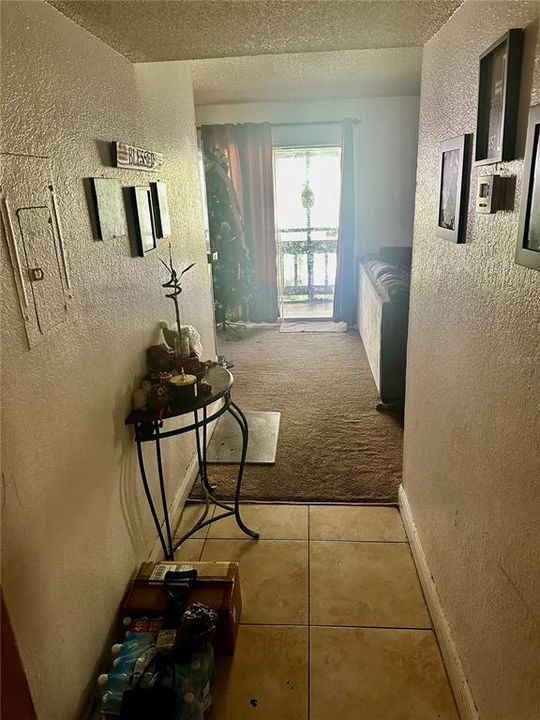 For Sale: $105,900 (2 beds, 2 baths, 976 Square Feet)