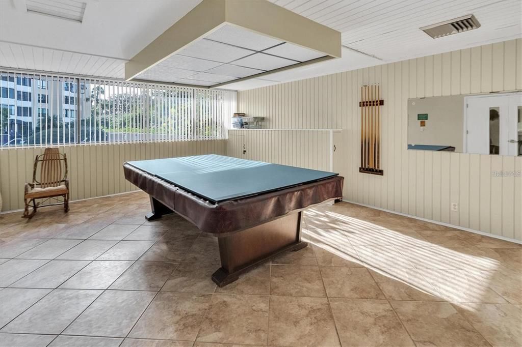 待售: $169,000 (1 贝兹, 1 浴室, 810 平方英尺)