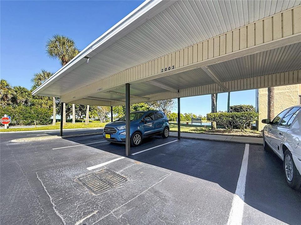 待售: $169,000 (1 贝兹, 1 浴室, 810 平方英尺)