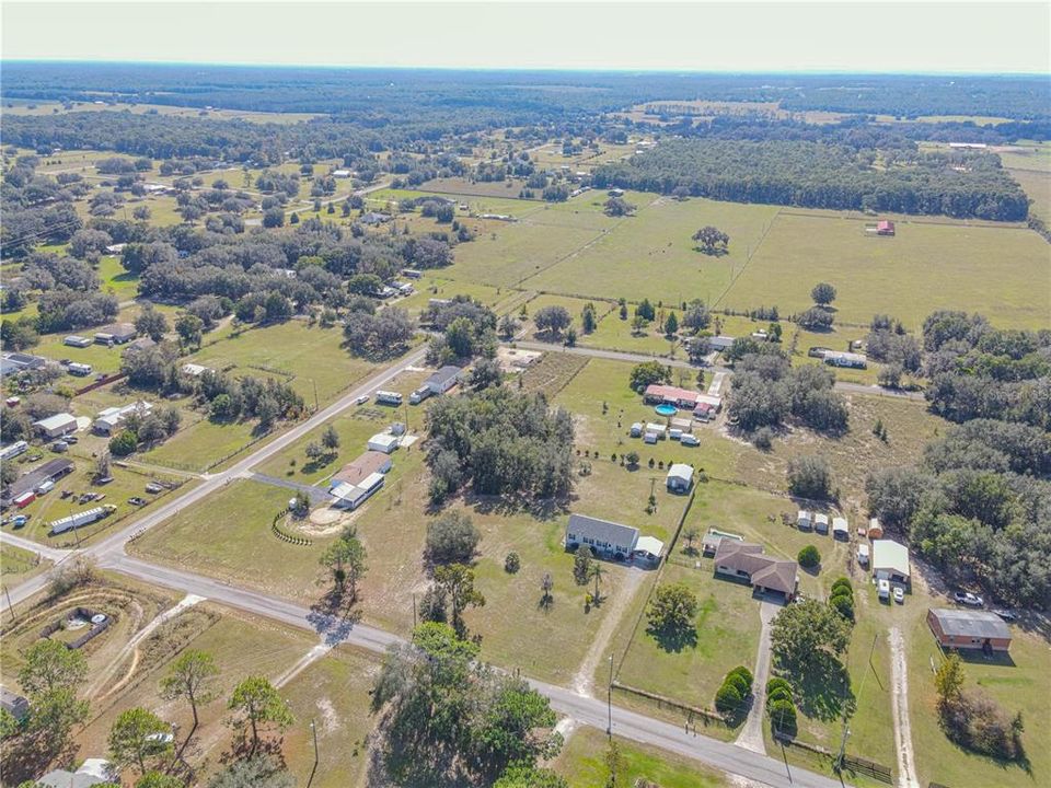 For Sale: $319,999 (3 beds, 2 baths, 1512 Square Feet)