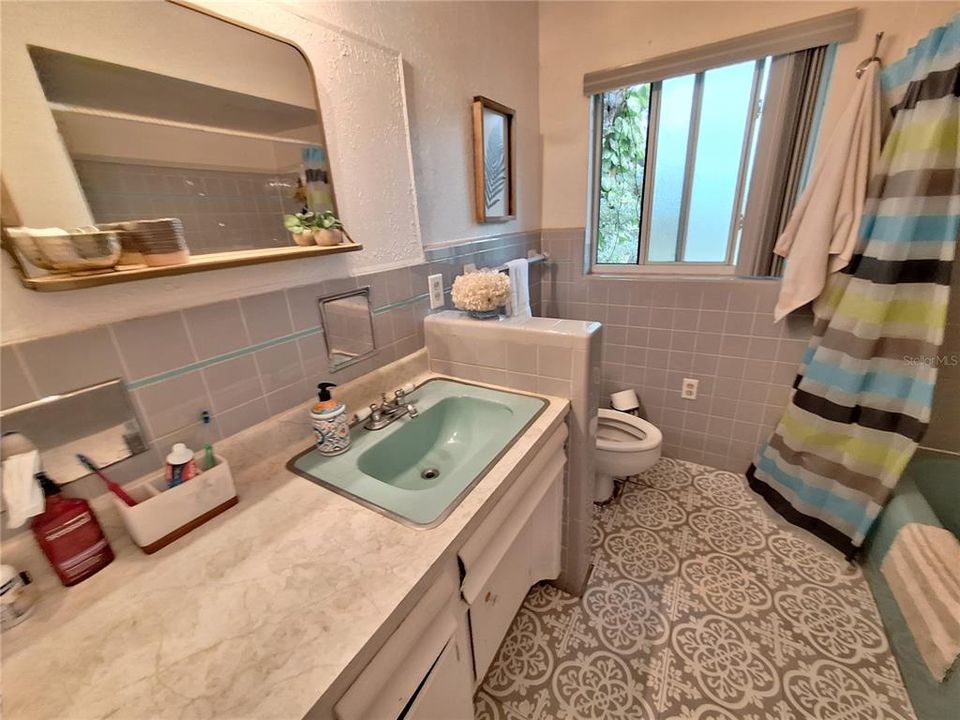 待售: $275,000 (3 贝兹, 2 浴室, 2007 平方英尺)