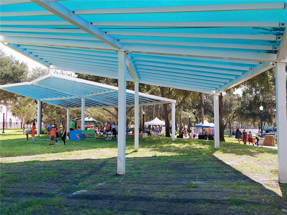 待售: $275,000 (3 贝兹, 2 浴室, 2007 平方英尺)