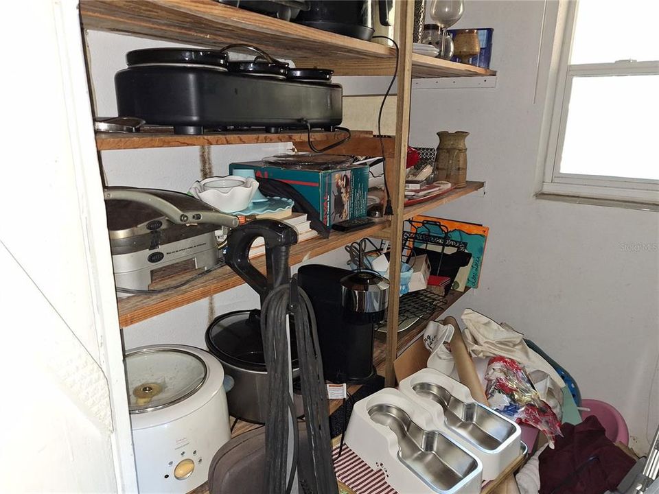 待售: $275,000 (3 贝兹, 2 浴室, 2007 平方英尺)