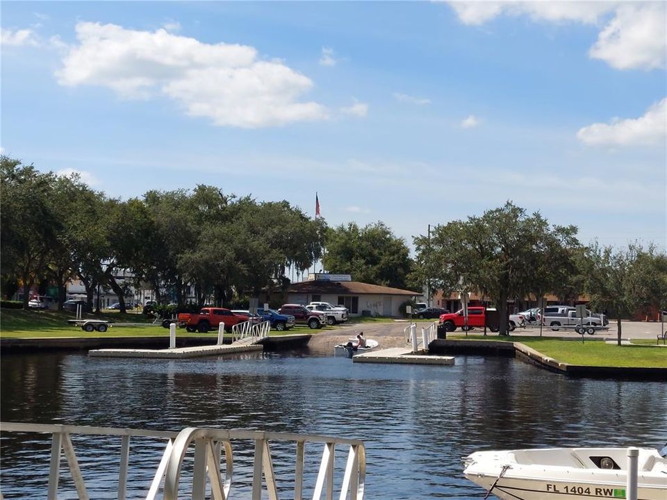 待售: $275,000 (3 贝兹, 2 浴室, 2007 平方英尺)