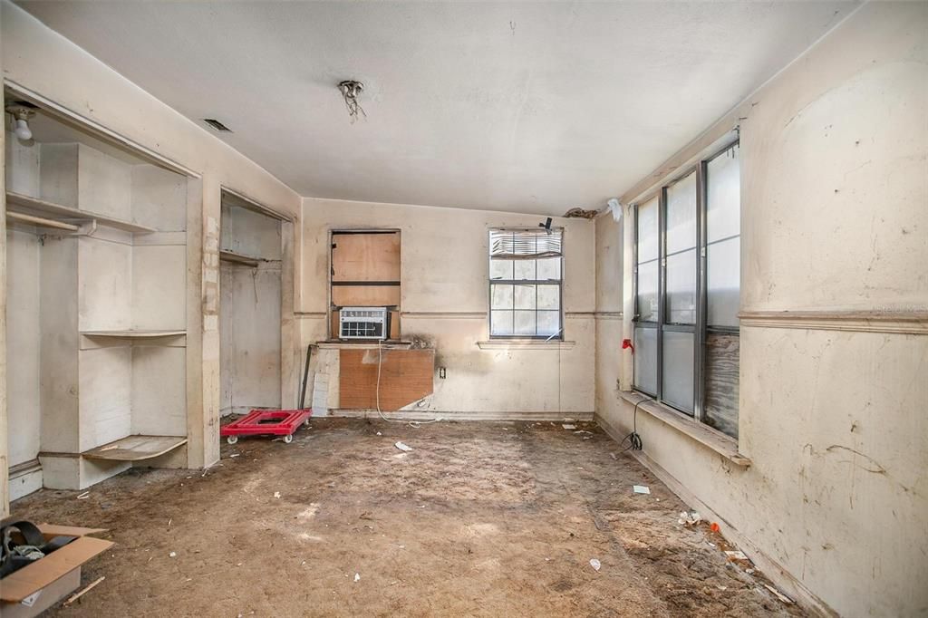 En Venta: $424,900 (0 camas, 0 baños, 2454 Pies cuadrados)