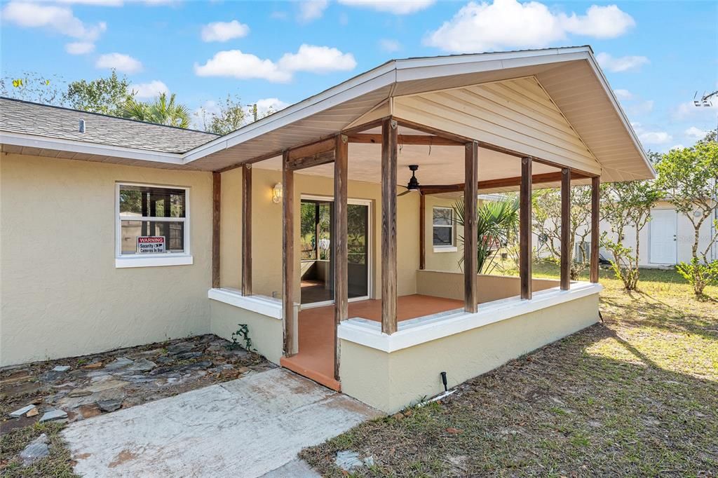 For Sale: $234,900 (3 beds, 2 baths, 1128 Square Feet)