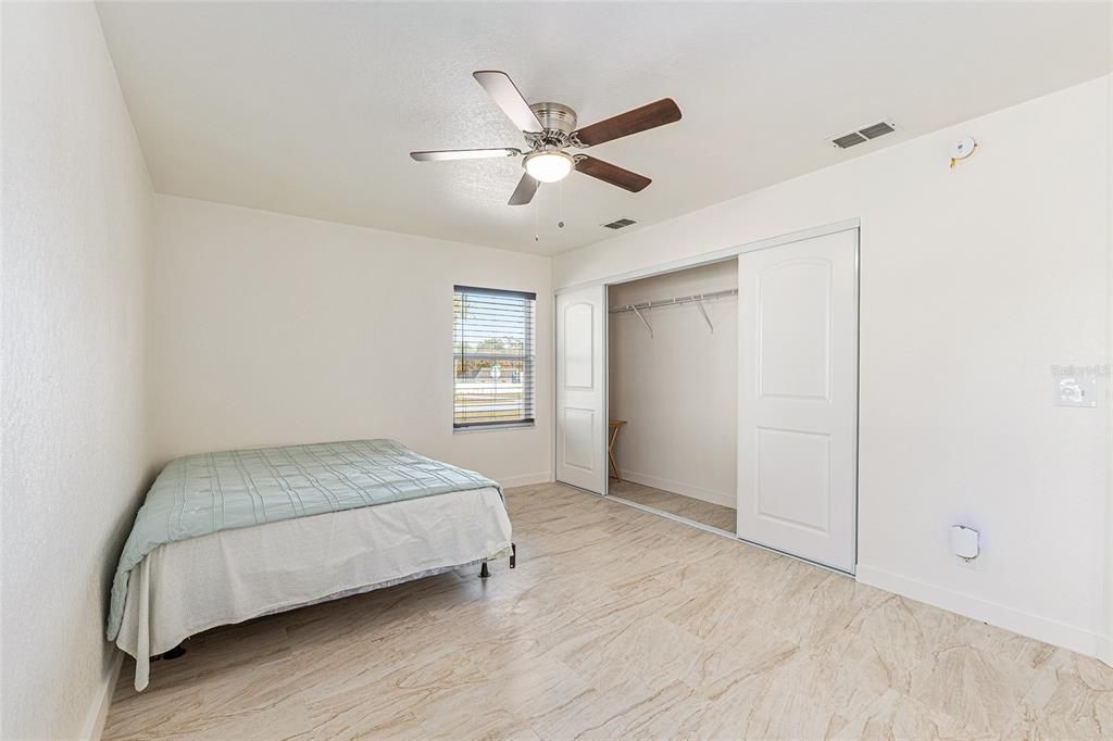 For Sale: $234,900 (3 beds, 2 baths, 1128 Square Feet)