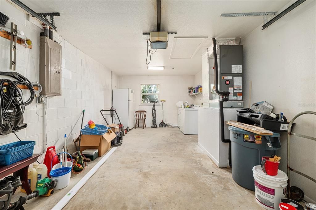 For Sale: $234,900 (3 beds, 2 baths, 1128 Square Feet)