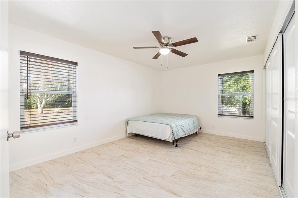 For Sale: $234,900 (3 beds, 2 baths, 1128 Square Feet)