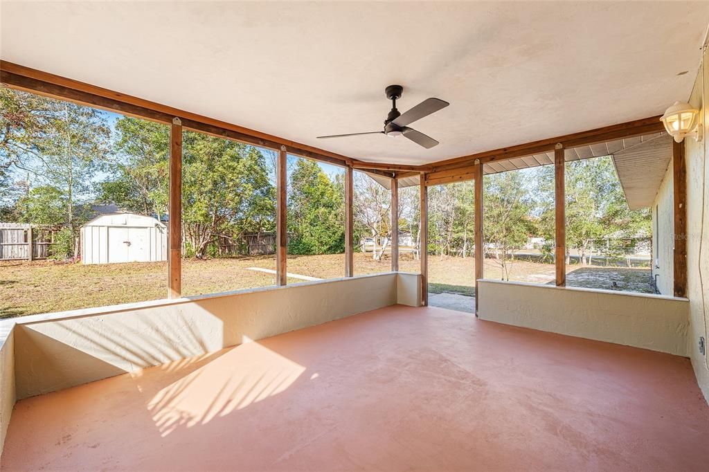 For Sale: $234,900 (3 beds, 2 baths, 1128 Square Feet)