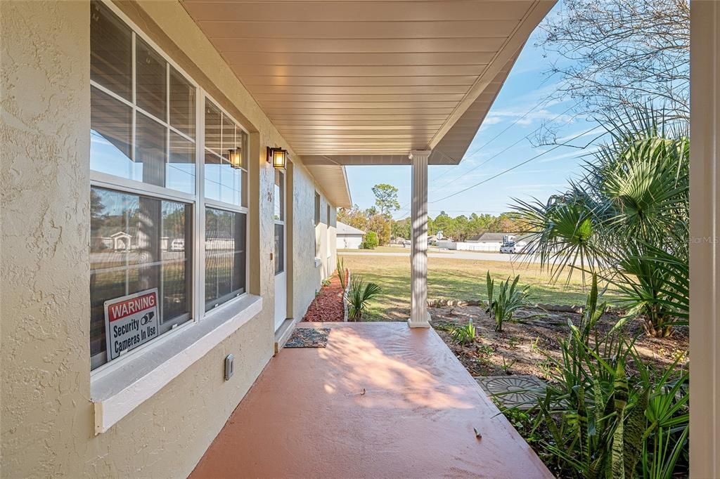 For Sale: $234,900 (3 beds, 2 baths, 1128 Square Feet)