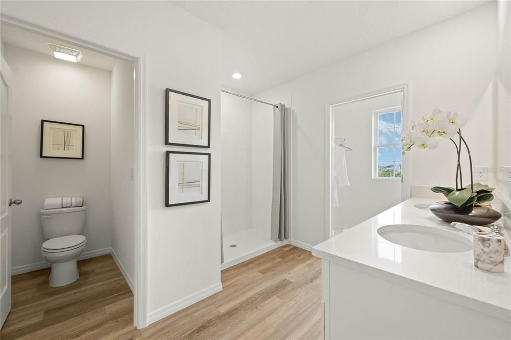 На продажу: $415,990 (5 спален, 3 ванн, 2601 Квадратных фут)