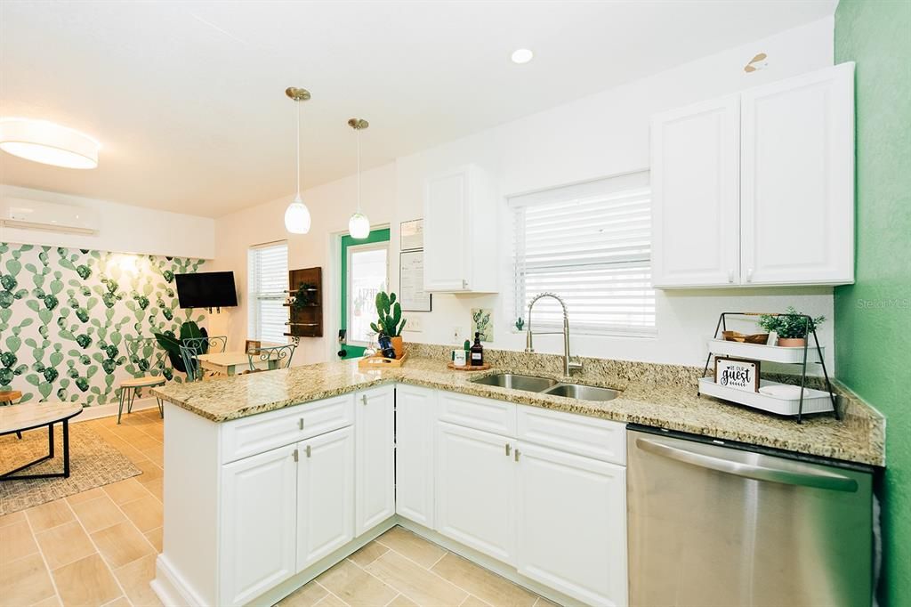 En Renta: $2,450 (1 camas, 1 baños, 700 Pies cuadrados)