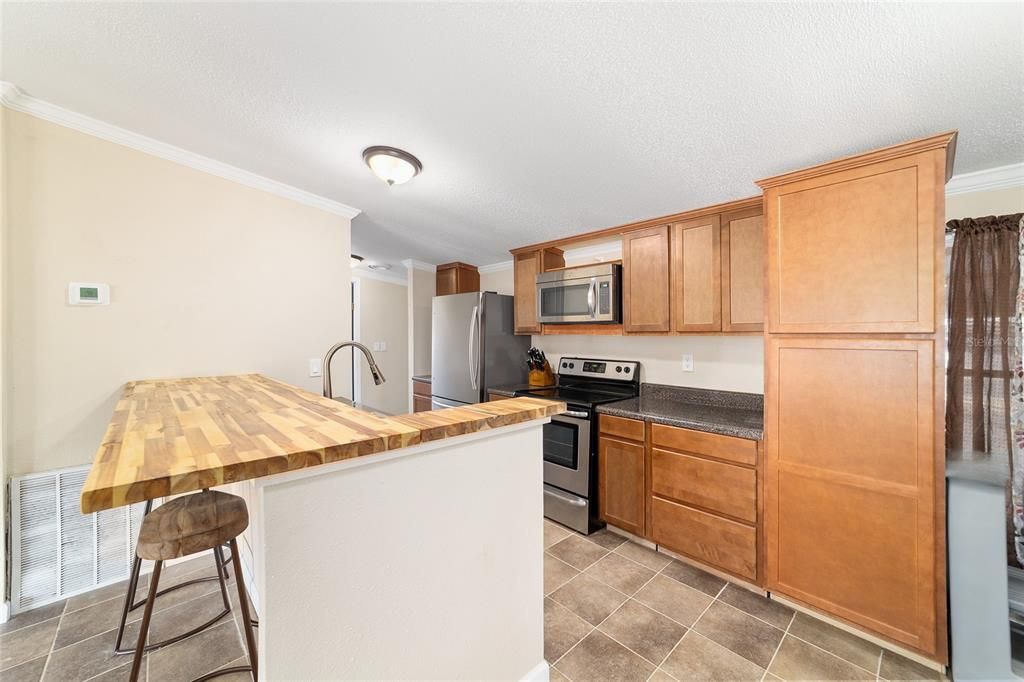 En Venta: $599,900 (3 camas, 2 baños, 1008 Pies cuadrados)