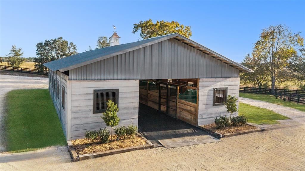 En Venta: $599,900 (3 camas, 2 baños, 1008 Pies cuadrados)