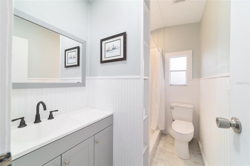 En Venta: $599,900 (3 camas, 2 baños, 1008 Pies cuadrados)