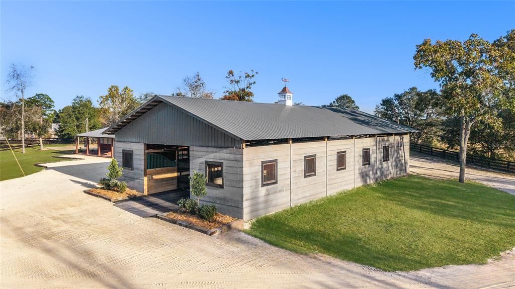 En Venta: $599,900 (3 camas, 2 baños, 1008 Pies cuadrados)