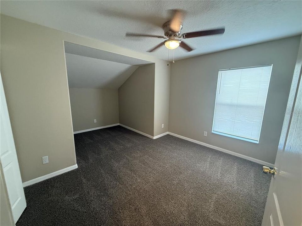 En Venta: $339,900 (4 camas, 2 baños, 2164 Pies cuadrados)