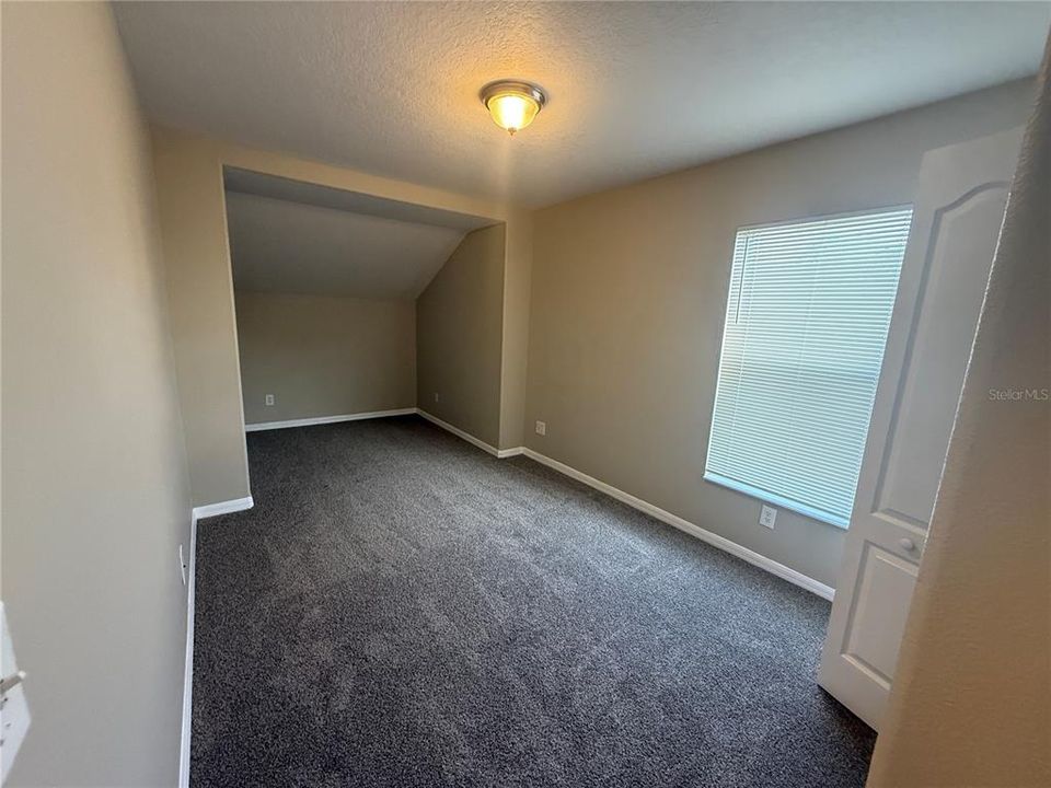 En Venta: $339,900 (4 camas, 2 baños, 2164 Pies cuadrados)