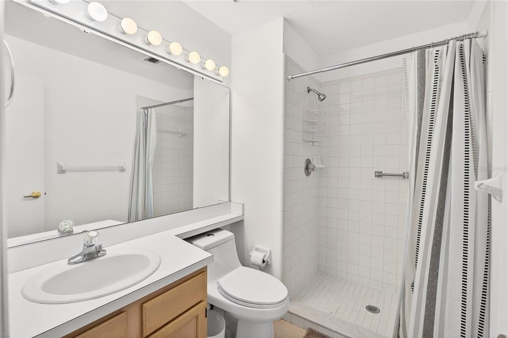 En Venta: $225,000 (2 camas, 2 baños, 1013 Pies cuadrados)