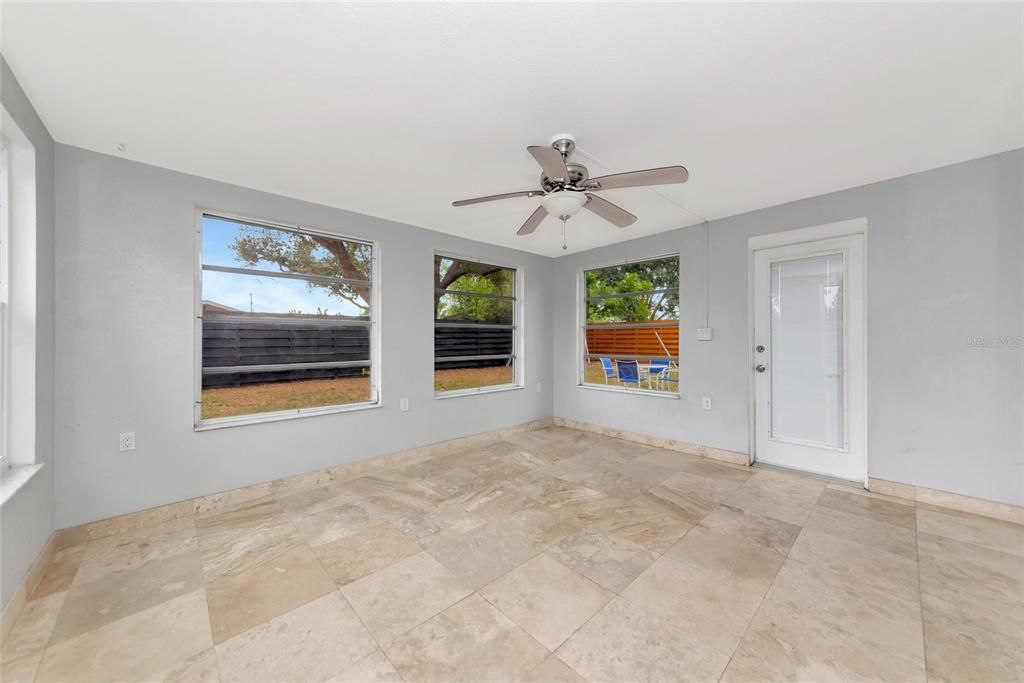 En Venta: $389,999 (2 camas, 1 baños, 1280 Pies cuadrados)