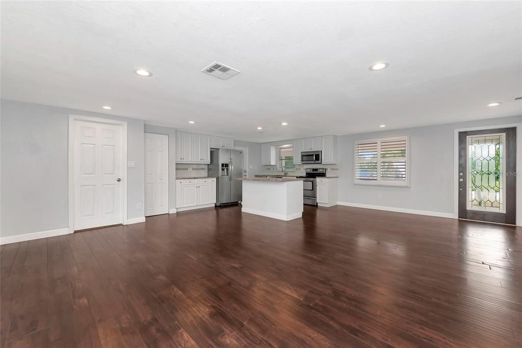 En Venta: $389,999 (2 camas, 1 baños, 1280 Pies cuadrados)