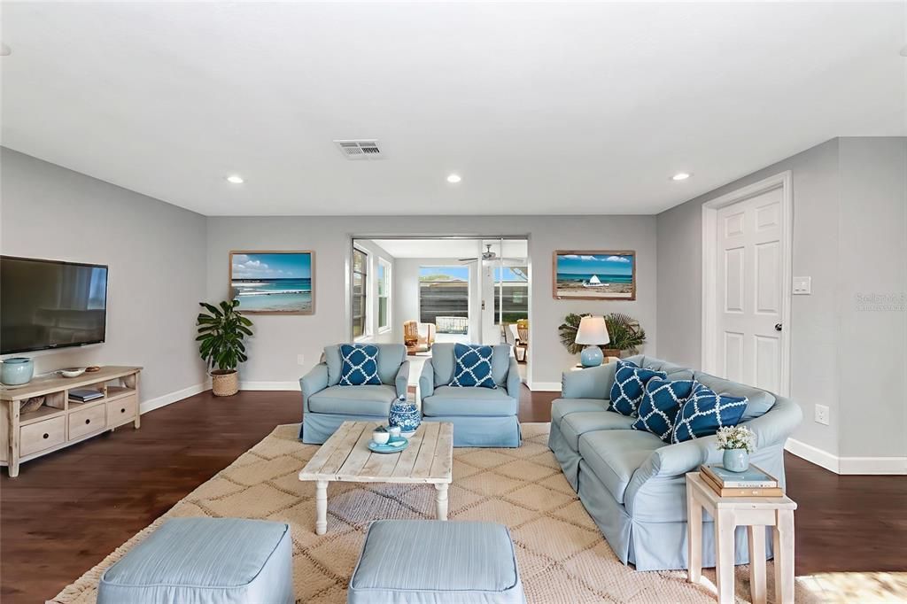 En Venta: $389,999 (2 camas, 1 baños, 1280 Pies cuadrados)