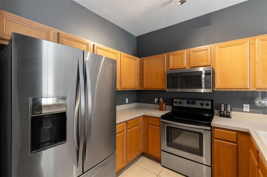 For Sale: $255,000 (3 beds, 2 baths, 1455 Square Feet)