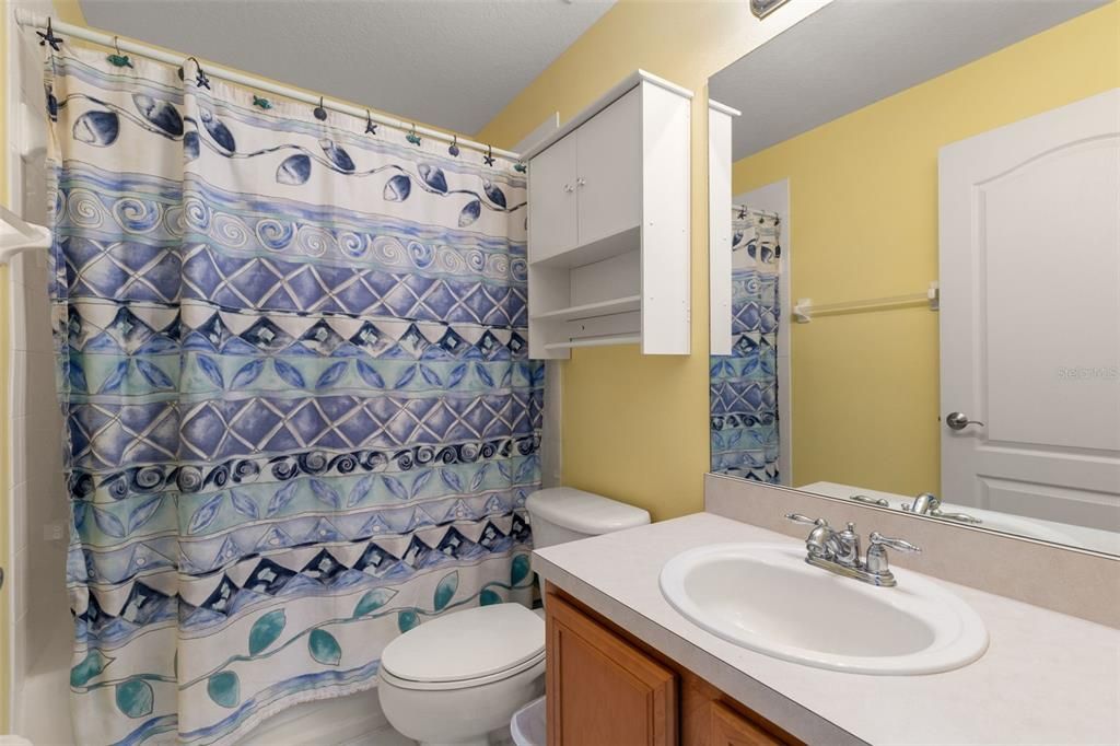 For Sale: $255,000 (3 beds, 2 baths, 1455 Square Feet)