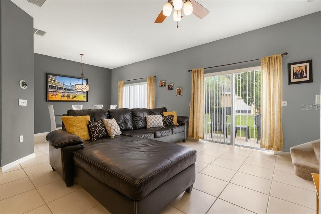 For Sale: $255,000 (3 beds, 2 baths, 1455 Square Feet)