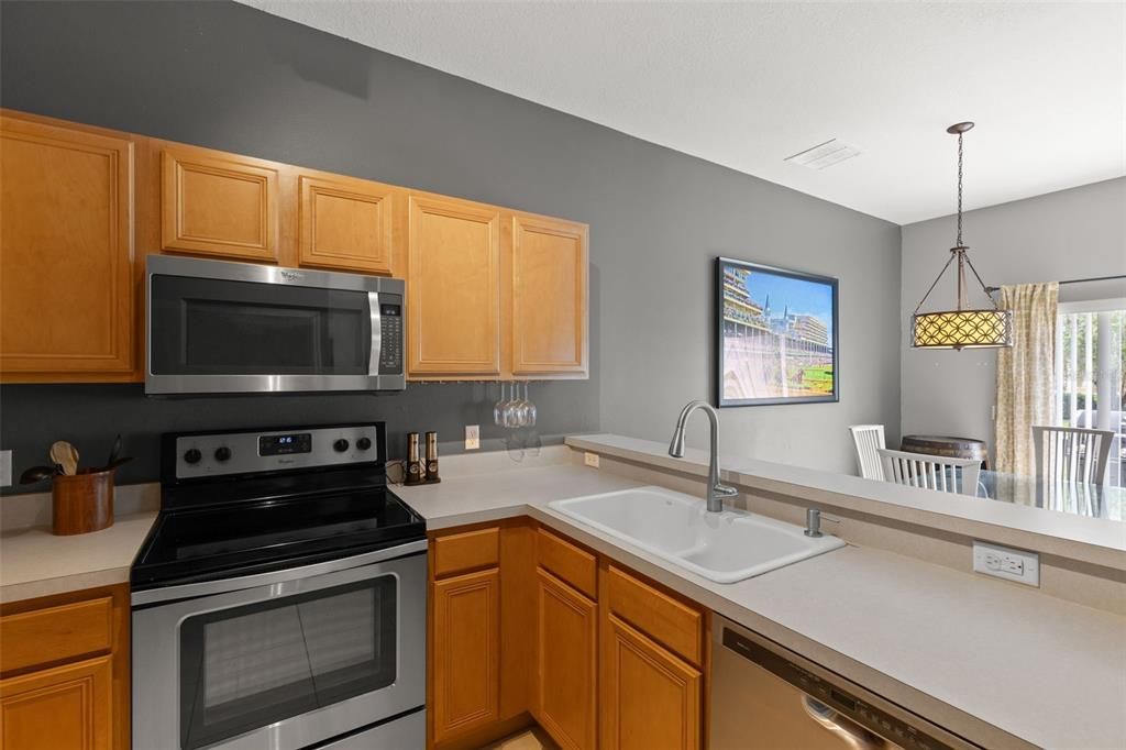 For Sale: $255,000 (3 beds, 2 baths, 1455 Square Feet)