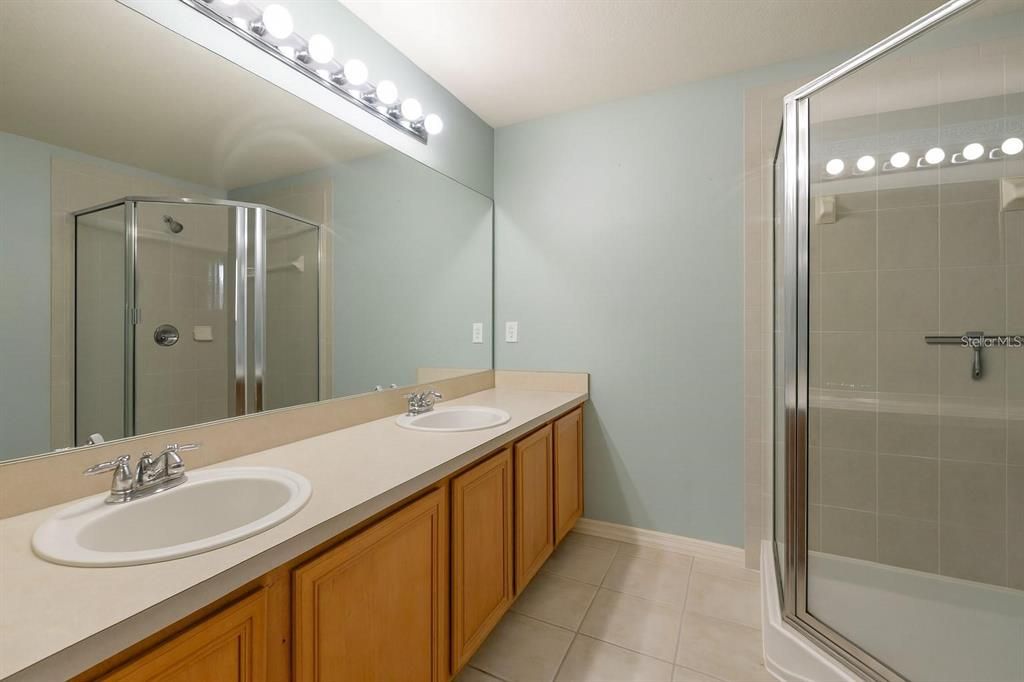 For Sale: $255,000 (3 beds, 2 baths, 1455 Square Feet)