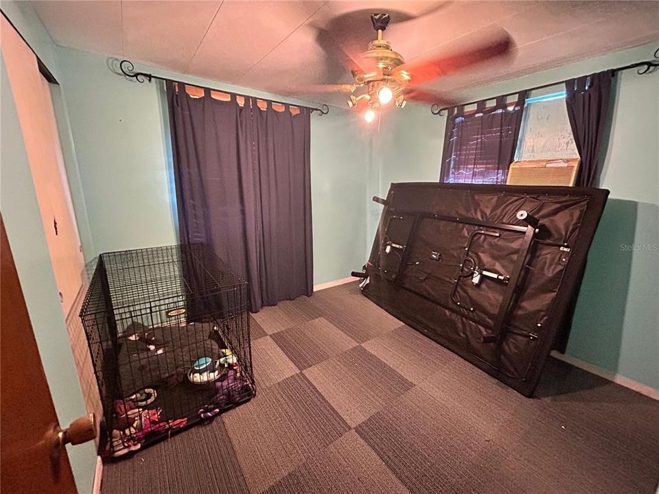 For Sale: $150,000 (3 beds, 1 baths, 1128 Square Feet)