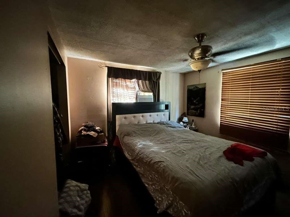 For Sale: $150,000 (3 beds, 1 baths, 1128 Square Feet)