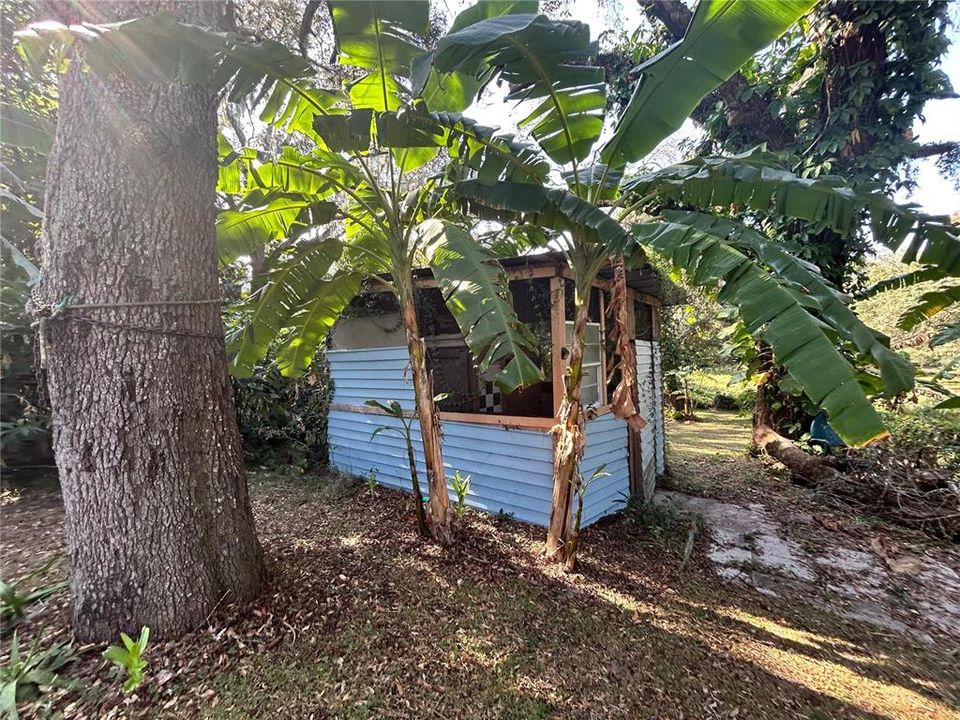 For Sale: $150,000 (3 beds, 1 baths, 1128 Square Feet)