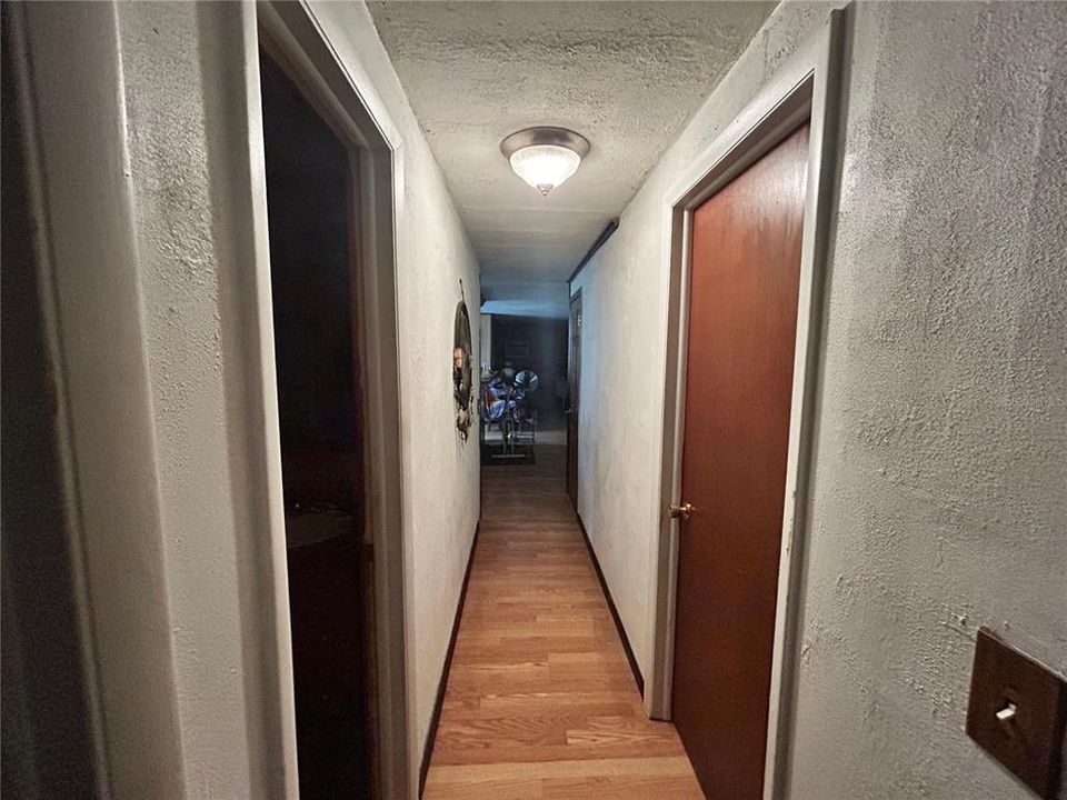 For Sale: $150,000 (3 beds, 1 baths, 1128 Square Feet)