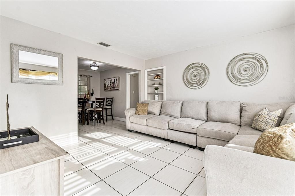 待售: $329,900 (3 贝兹, 2 浴室, 970 平方英尺)