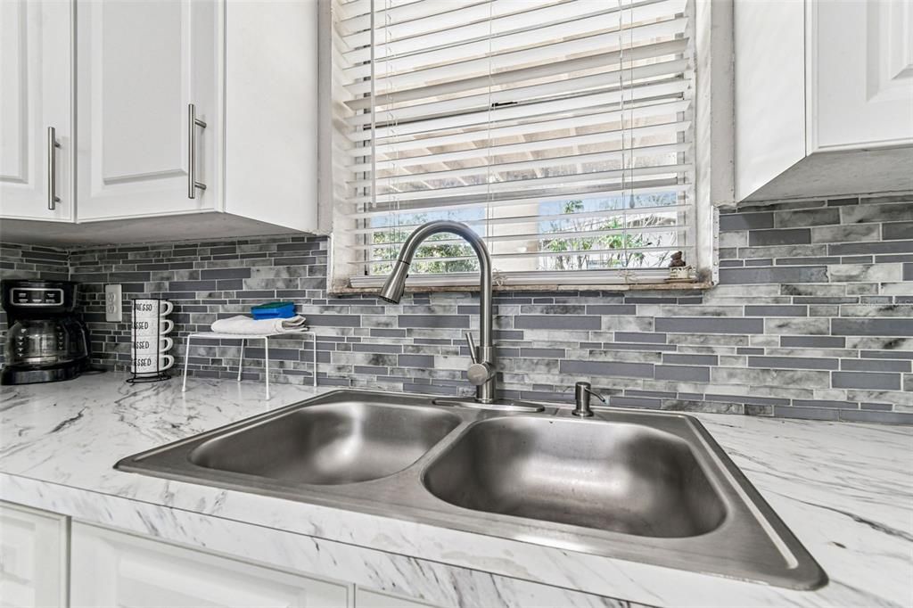 待售: $329,900 (3 贝兹, 2 浴室, 970 平方英尺)