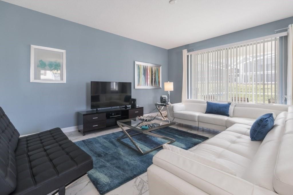 For Rent: $3,300 (6 beds, 5 baths, 3291 Square Feet)