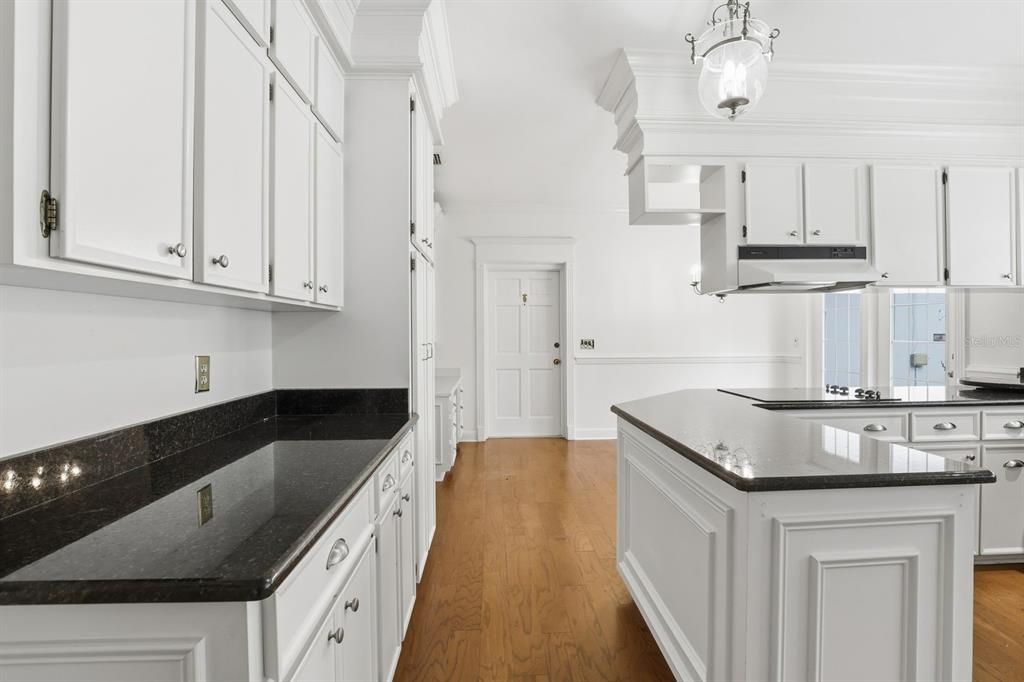 For Rent: $3,600 (3 beds, 3 baths, 3812 Square Feet)