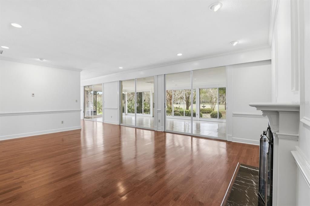 For Rent: $3,600 (3 beds, 3 baths, 3812 Square Feet)