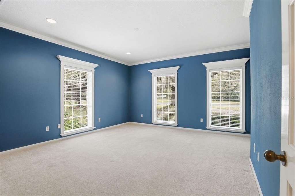 For Rent: $3,600 (3 beds, 3 baths, 3812 Square Feet)