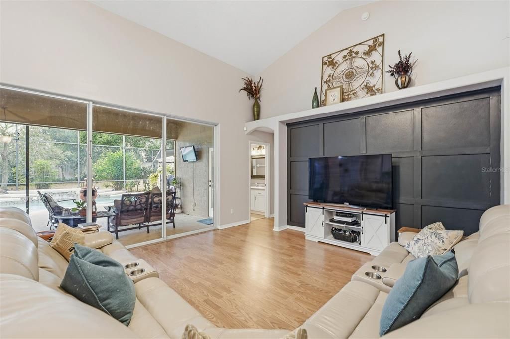 На продажу: $510,000 (4 спален, 3 ванн, 2453 Квадратных фут)