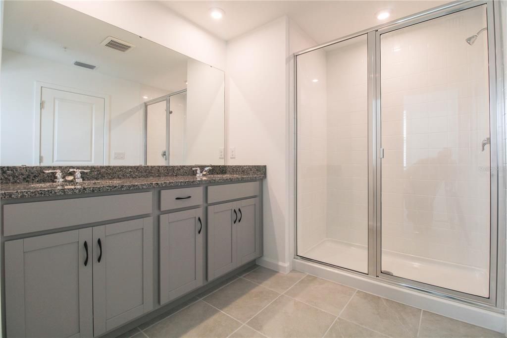 В аренду: $2,395 (4 спален, 2 ванн, 1678 Квадратных фут)