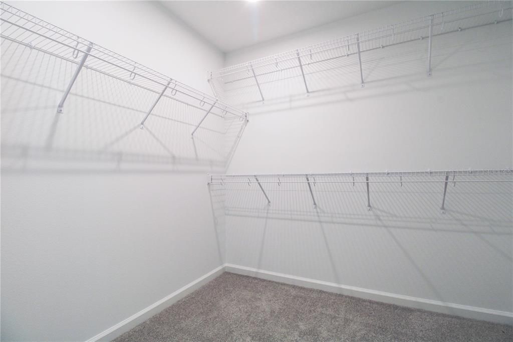 В аренду: $2,395 (4 спален, 2 ванн, 1678 Квадратных фут)