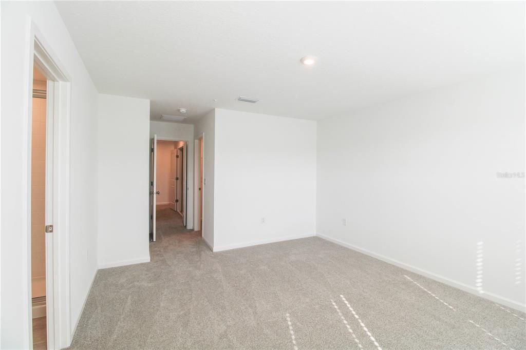 В аренду: $2,395 (4 спален, 2 ванн, 1678 Квадратных фут)