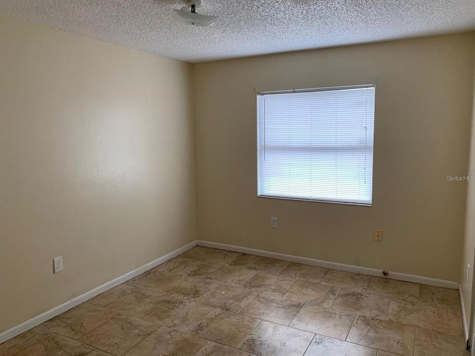 出租: $1,200 (2 贝兹, 1 浴室, 1236 平方英尺)