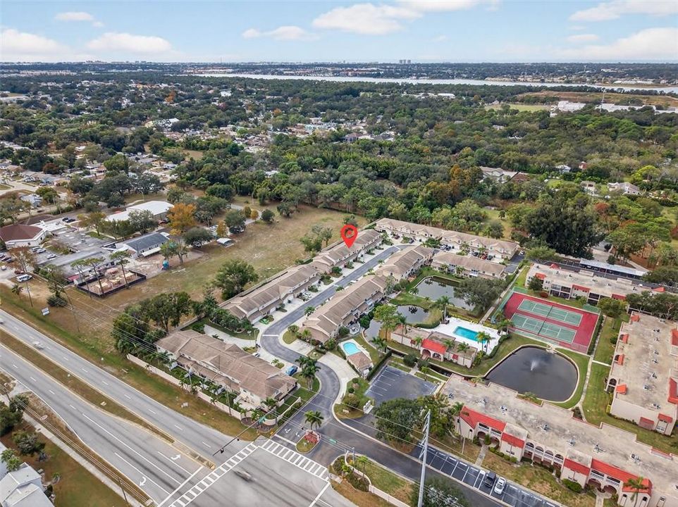 На продажу: $350,000 (3 спален, 2 ванн, 1658 Квадратных фут)