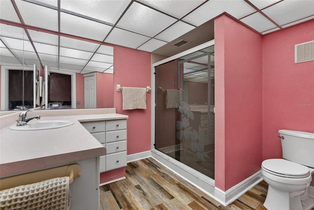 На продажу: $350,000 (3 спален, 2 ванн, 1658 Квадратных фут)