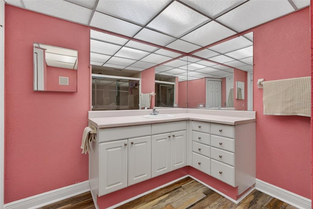 На продажу: $350,000 (3 спален, 2 ванн, 1658 Квадратных фут)